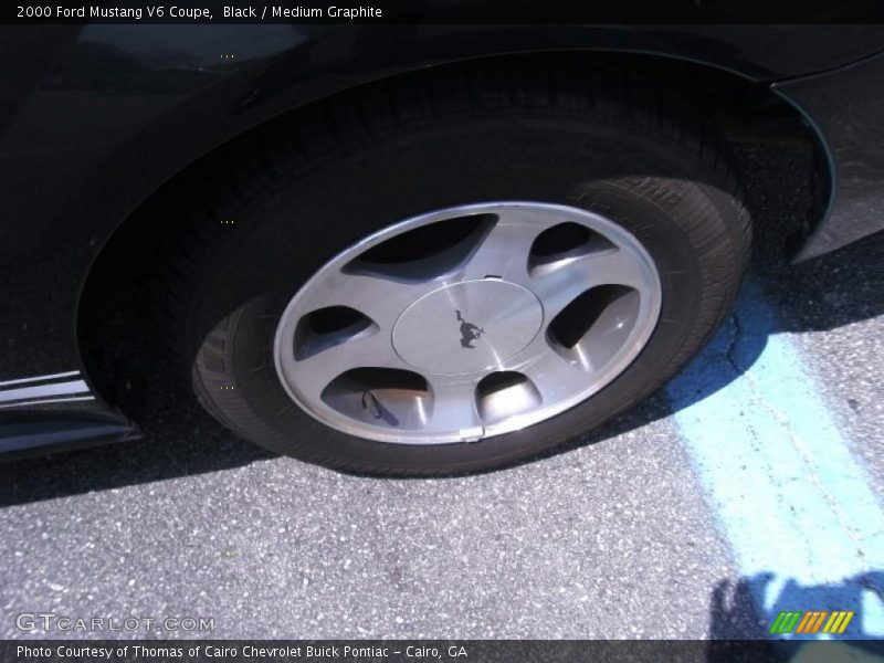 Black / Medium Graphite 2000 Ford Mustang V6 Coupe