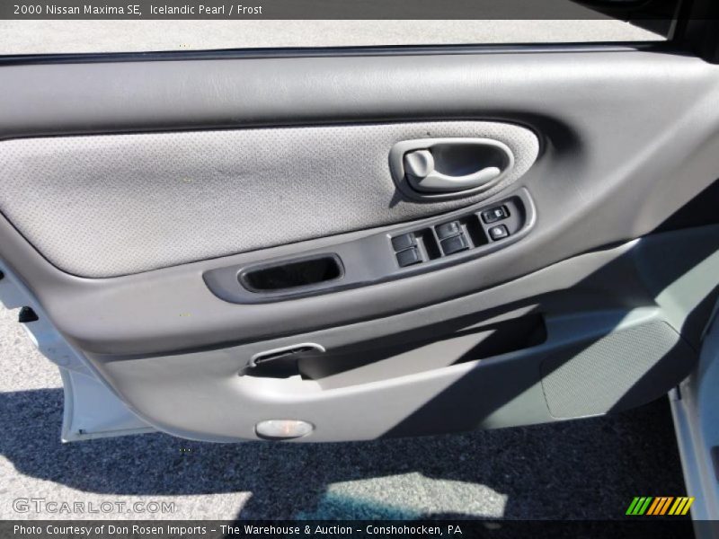 Icelandic Pearl / Frost 2000 Nissan Maxima SE