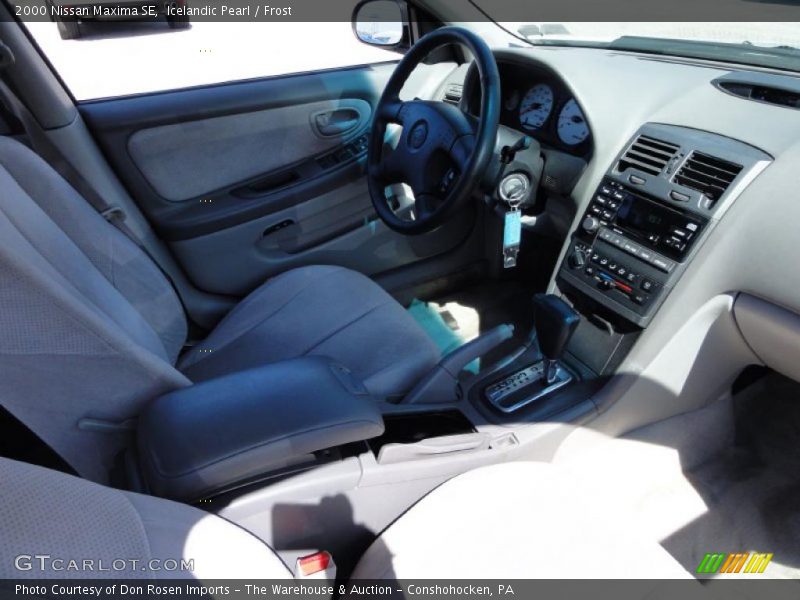 Icelandic Pearl / Frost 2000 Nissan Maxima SE