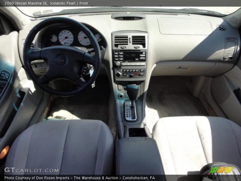 Icelandic Pearl / Frost 2000 Nissan Maxima SE