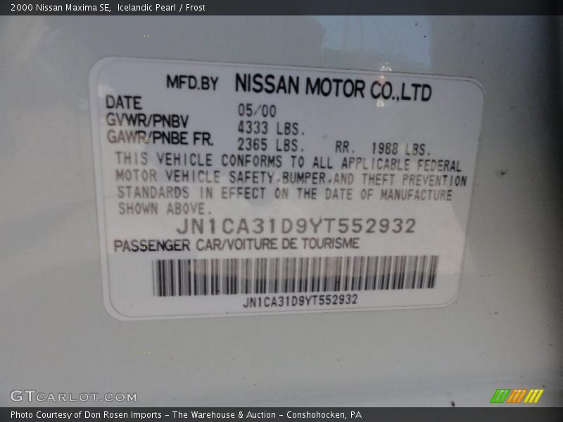 Icelandic Pearl / Frost 2000 Nissan Maxima SE