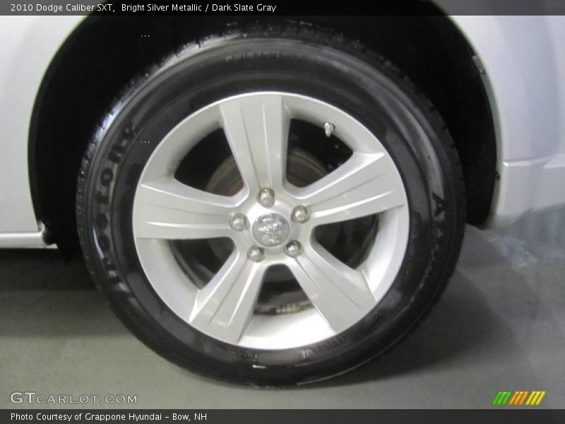 Bright Silver Metallic / Dark Slate Gray 2010 Dodge Caliber SXT