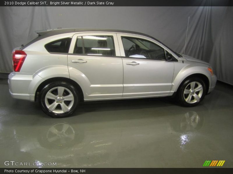 Bright Silver Metallic / Dark Slate Gray 2010 Dodge Caliber SXT