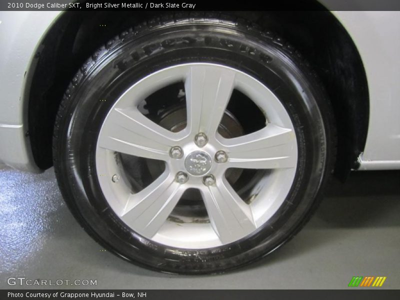 Bright Silver Metallic / Dark Slate Gray 2010 Dodge Caliber SXT