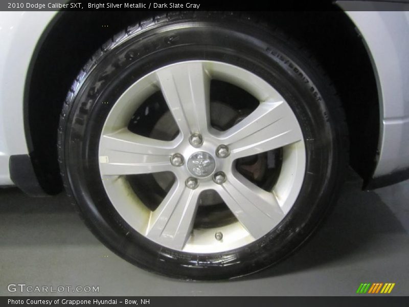 Bright Silver Metallic / Dark Slate Gray 2010 Dodge Caliber SXT