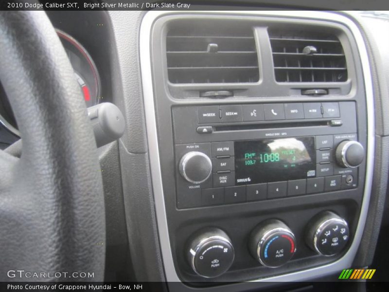 Bright Silver Metallic / Dark Slate Gray 2010 Dodge Caliber SXT