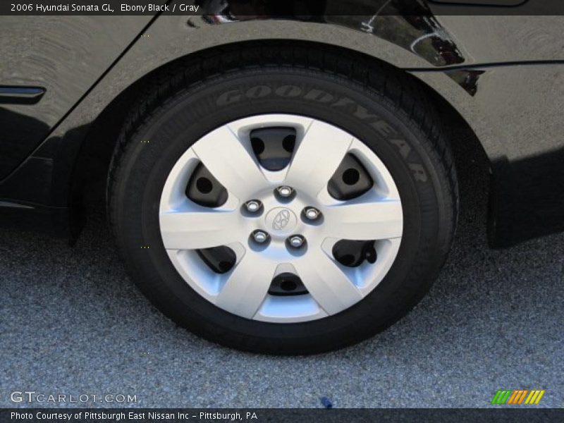 Ebony Black / Gray 2006 Hyundai Sonata GL