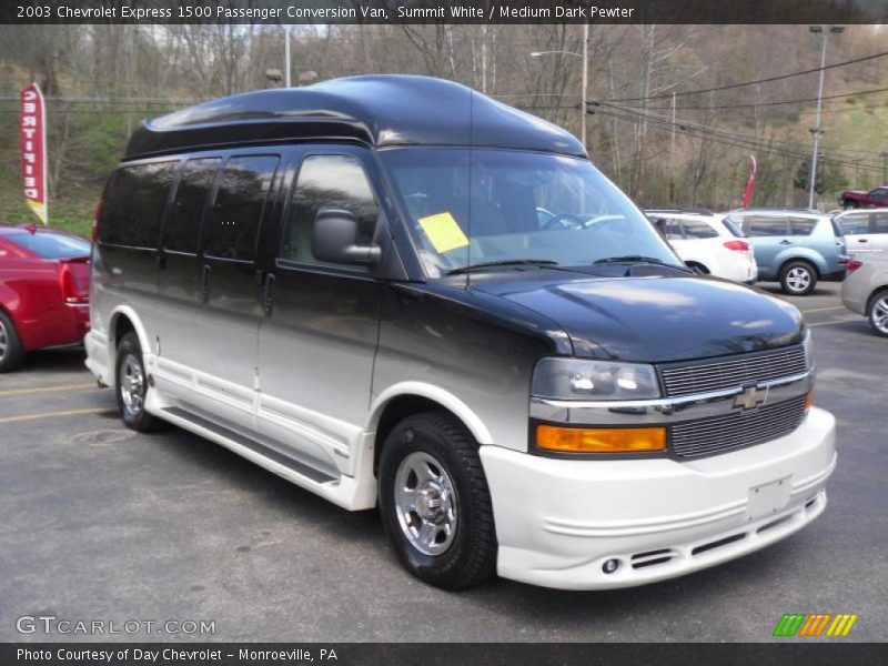 Front 3/4 View of 2003 Express 1500 Passenger Conversion Van