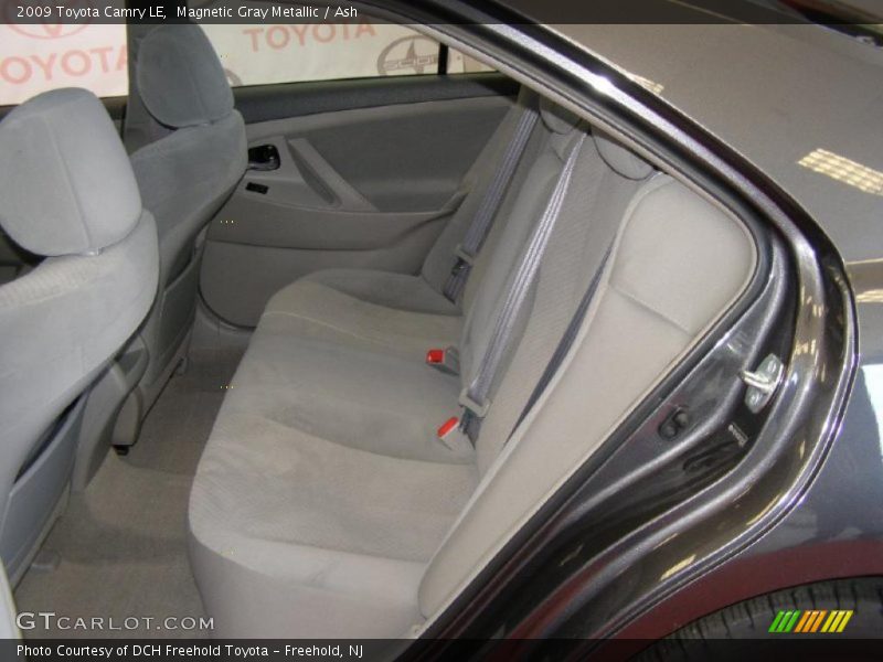 Magnetic Gray Metallic / Ash 2009 Toyota Camry LE