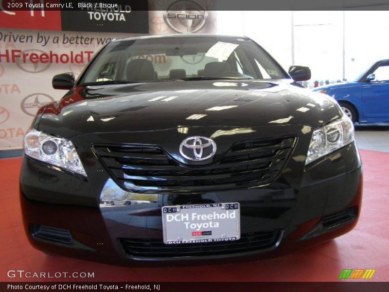 Black / Bisque 2009 Toyota Camry LE