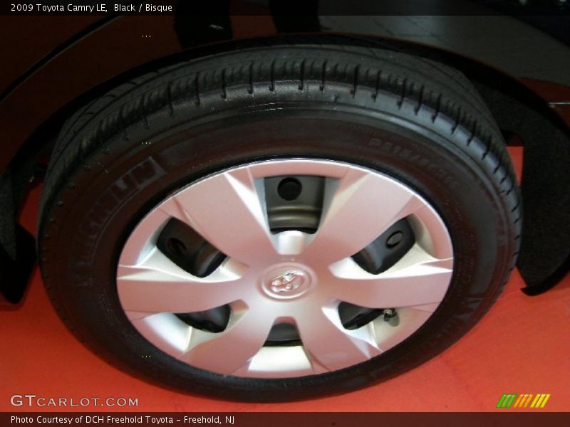 Black / Bisque 2009 Toyota Camry LE