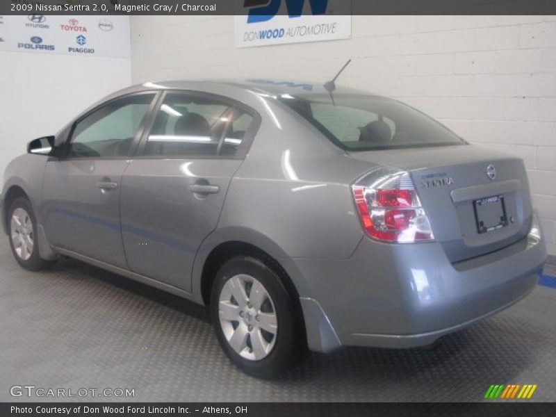 Magnetic Gray / Charcoal 2009 Nissan Sentra 2.0