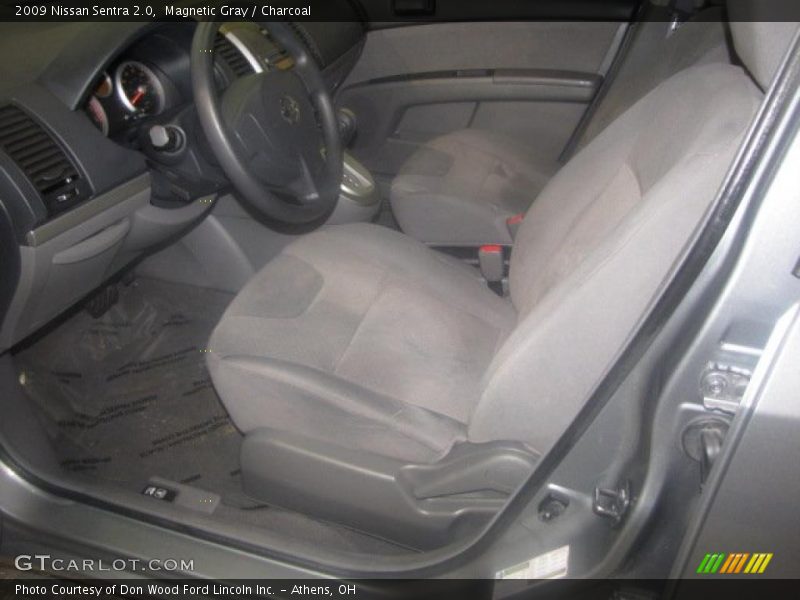 Magnetic Gray / Charcoal 2009 Nissan Sentra 2.0