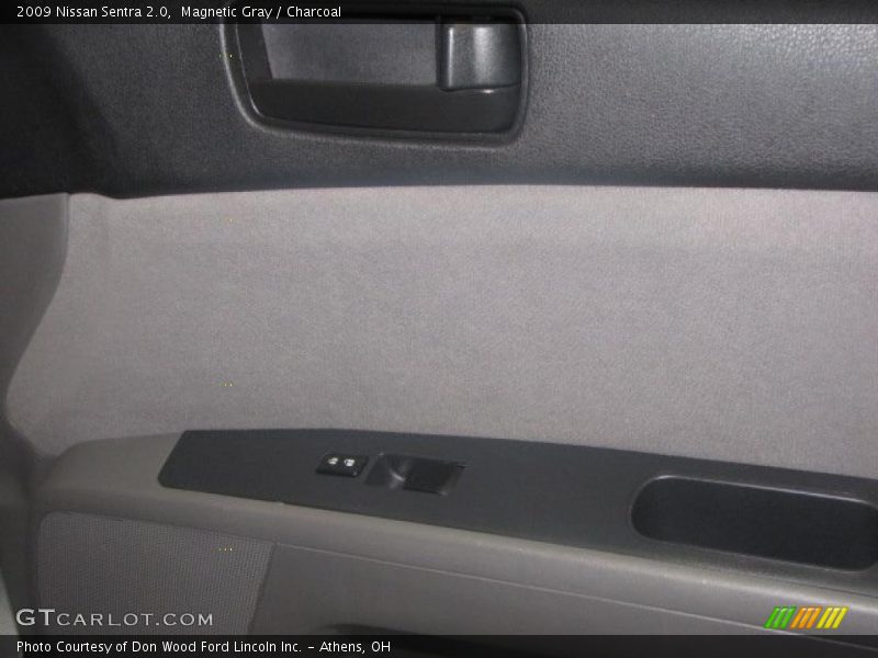 Magnetic Gray / Charcoal 2009 Nissan Sentra 2.0