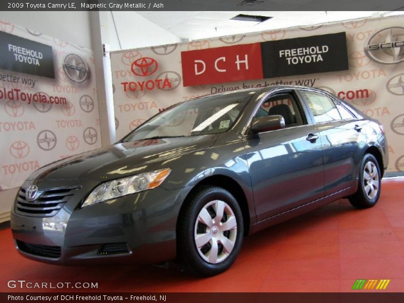 Magnetic Gray Metallic / Ash 2009 Toyota Camry LE