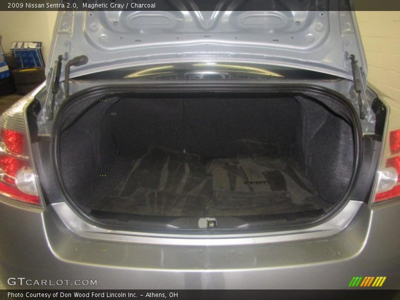 Magnetic Gray / Charcoal 2009 Nissan Sentra 2.0
