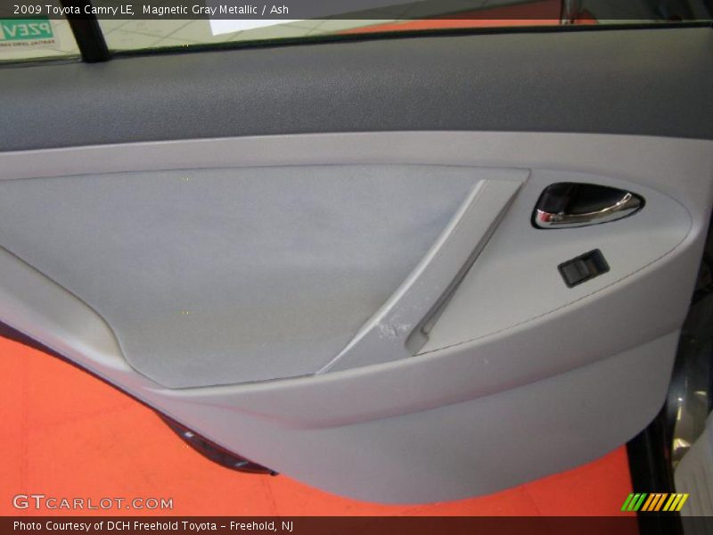 Magnetic Gray Metallic / Ash 2009 Toyota Camry LE
