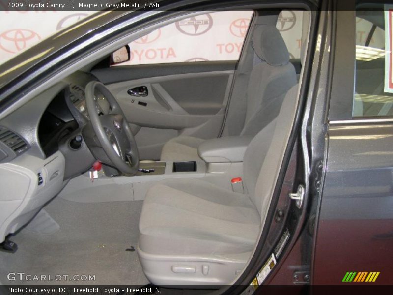 Magnetic Gray Metallic / Ash 2009 Toyota Camry LE