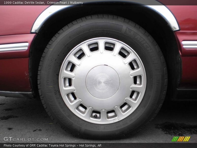  1999 DeVille Sedan Wheel
