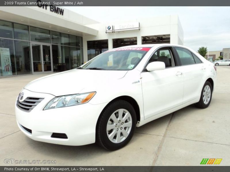 Super White / Ash 2009 Toyota Camry Hybrid