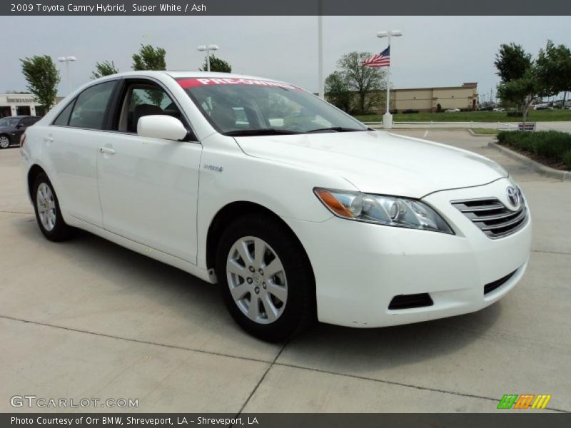 Super White / Ash 2009 Toyota Camry Hybrid