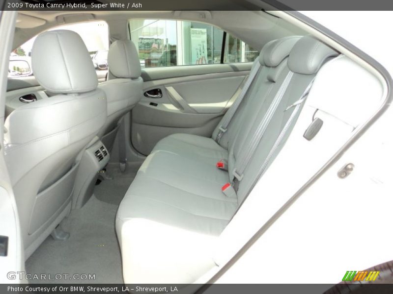 Super White / Ash 2009 Toyota Camry Hybrid