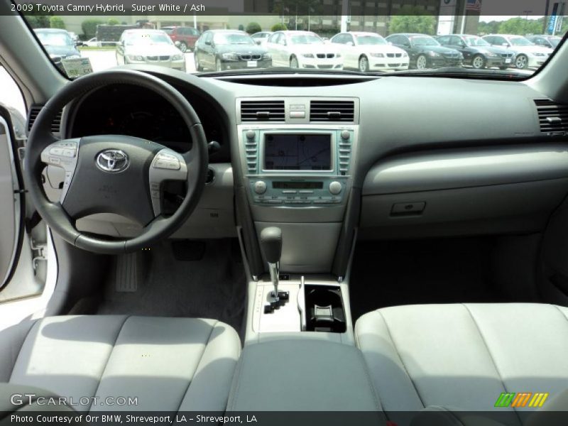 Super White / Ash 2009 Toyota Camry Hybrid