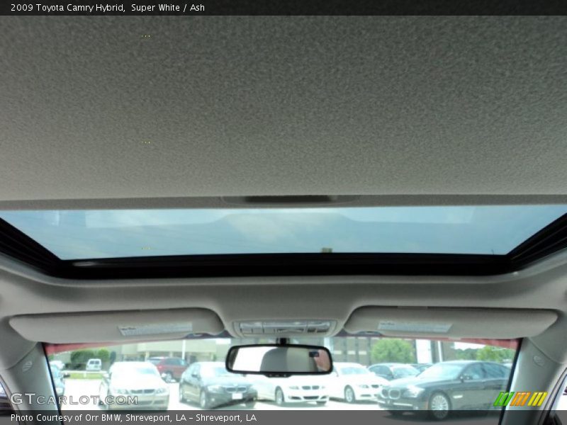 Super White / Ash 2009 Toyota Camry Hybrid