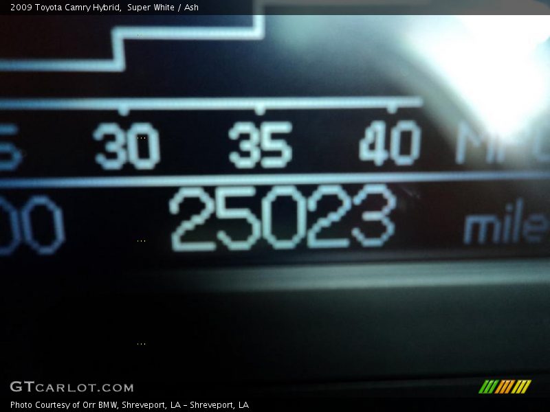 Super White / Ash 2009 Toyota Camry Hybrid