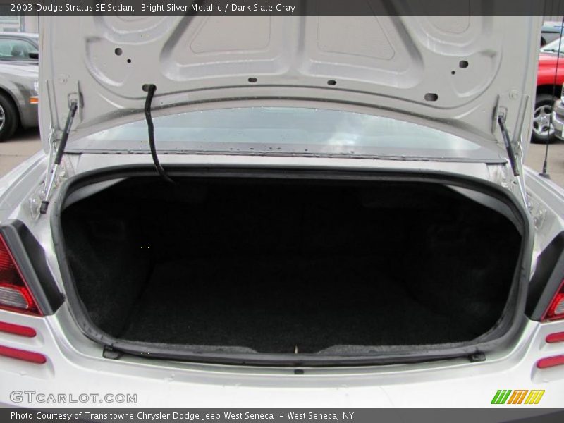 Bright Silver Metallic / Dark Slate Gray 2003 Dodge Stratus SE Sedan