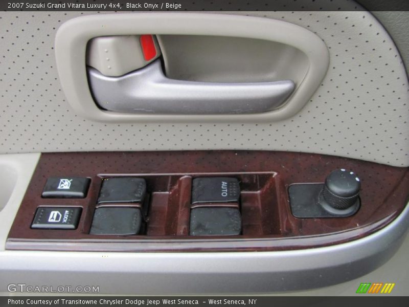 Controls of 2007 Grand Vitara Luxury 4x4