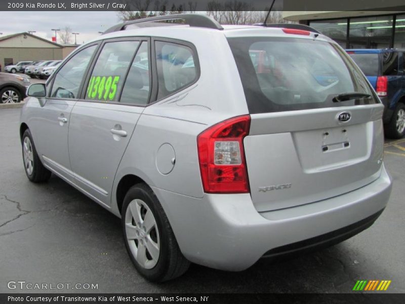Bright Silver / Gray 2009 Kia Rondo LX