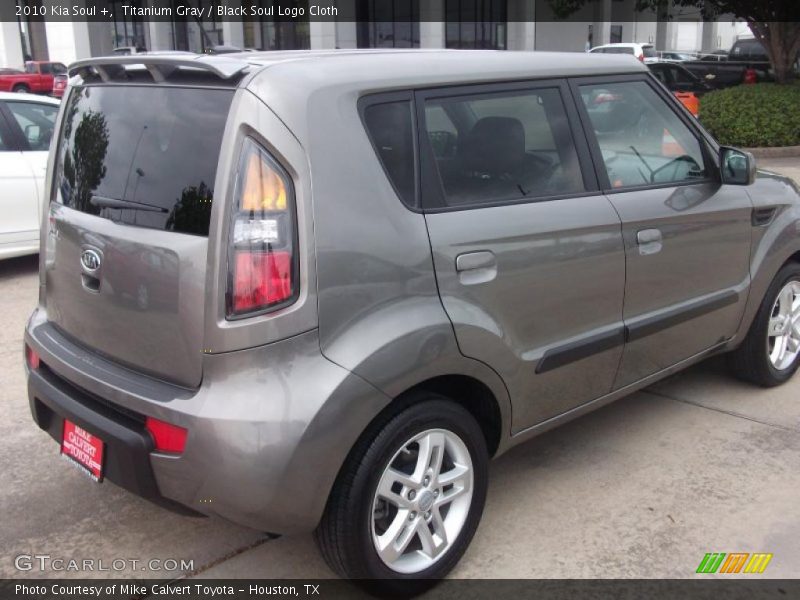 Titanium Gray / Black Soul Logo Cloth 2010 Kia Soul +