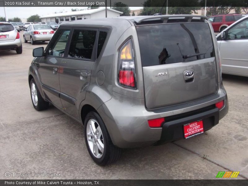 Titanium Gray / Black Soul Logo Cloth 2010 Kia Soul +