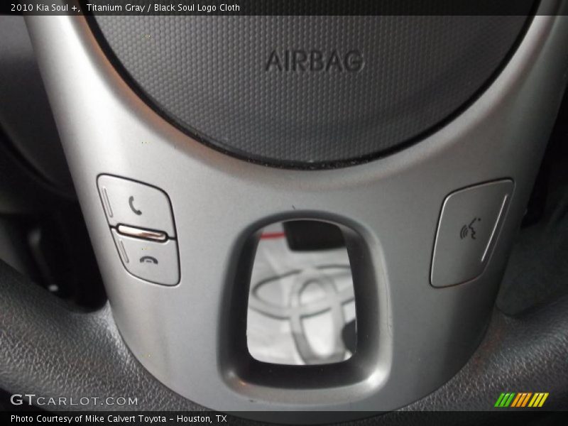 Titanium Gray / Black Soul Logo Cloth 2010 Kia Soul +
