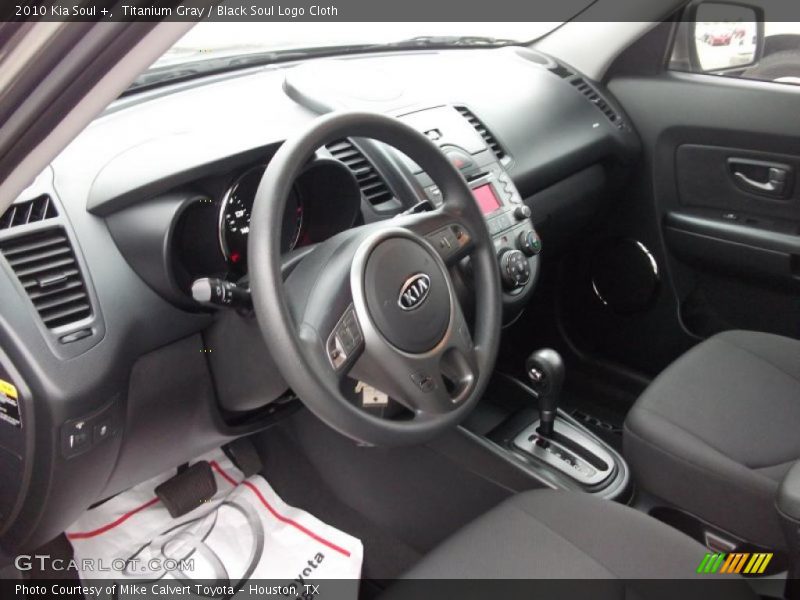 Titanium Gray / Black Soul Logo Cloth 2010 Kia Soul +