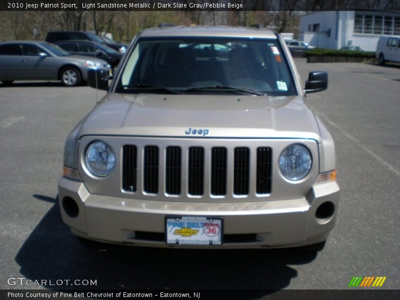 Light Sandstone Metallic / Dark Slate Gray/Pebble Beige 2010 Jeep Patriot Sport