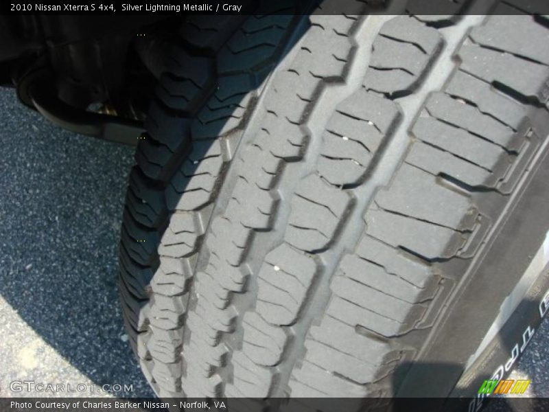Silver Lightning Metallic / Gray 2010 Nissan Xterra S 4x4
