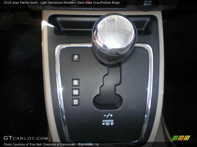 Light Sandstone Metallic / Dark Slate Gray/Pebble Beige 2010 Jeep Patriot Sport