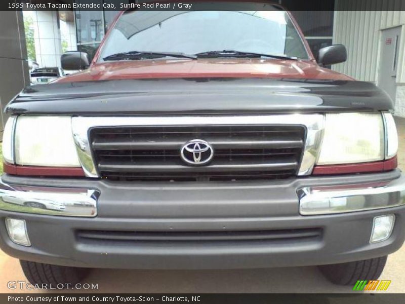 Sunfire Red Pearl / Gray 1999 Toyota Tacoma Extended Cab
