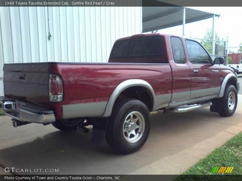 Sunfire Red Pearl / Gray 1999 Toyota Tacoma Extended Cab