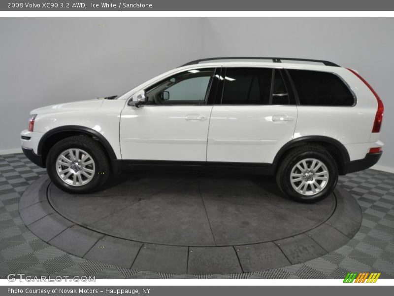 Ice White / Sandstone 2008 Volvo XC90 3.2 AWD