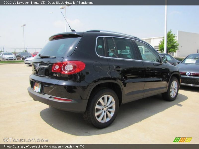 Deep Black Metallic / Sandstone 2011 Volkswagen Tiguan SE
