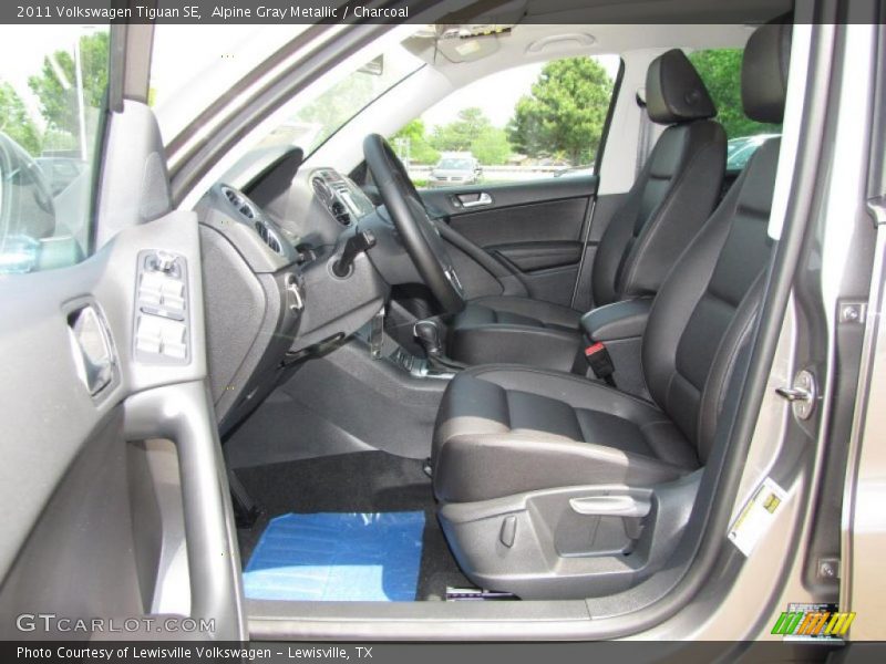 Alpine Gray Metallic / Charcoal 2011 Volkswagen Tiguan SE