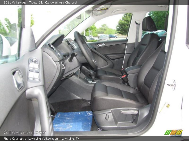 Candy White / Charcoal 2011 Volkswagen Tiguan SE