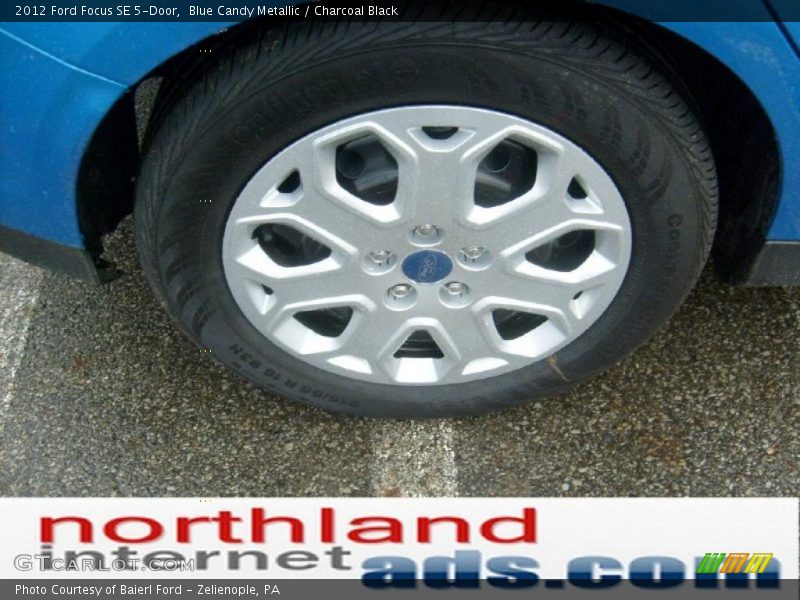 Blue Candy Metallic / Charcoal Black 2012 Ford Focus SE 5-Door