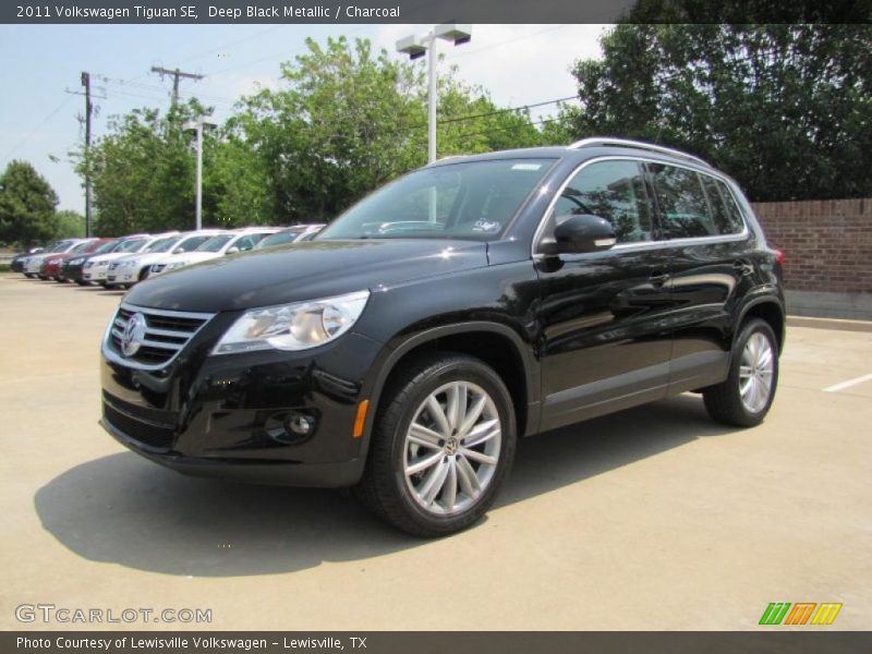 Deep Black Metallic / Charcoal 2011 Volkswagen Tiguan SE