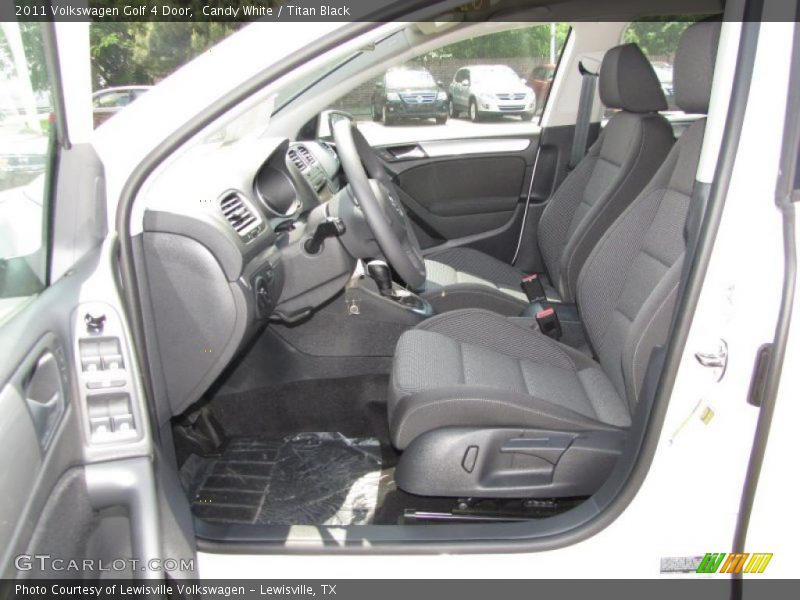 Candy White / Titan Black 2011 Volkswagen Golf 4 Door