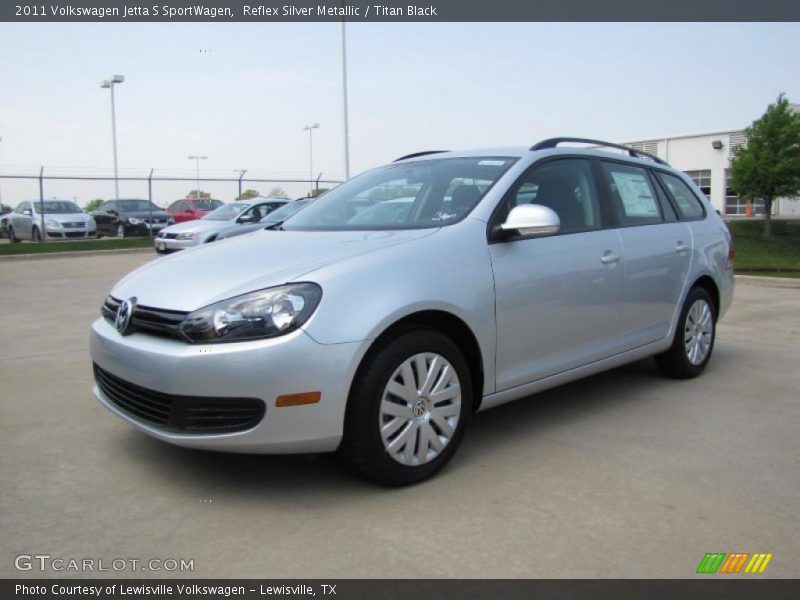 Front 3/4 View of 2011 Jetta S SportWagen
