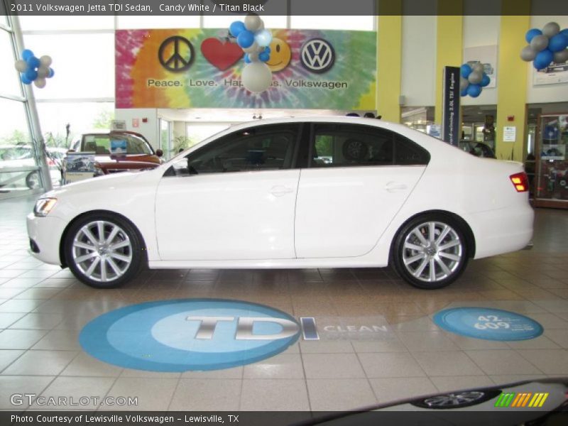 Candy White / Titan Black 2011 Volkswagen Jetta TDI Sedan